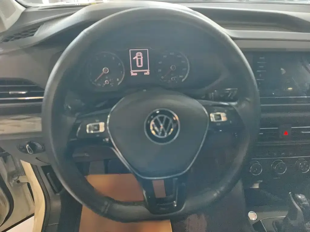 Volkswagen Tharu — фото 2