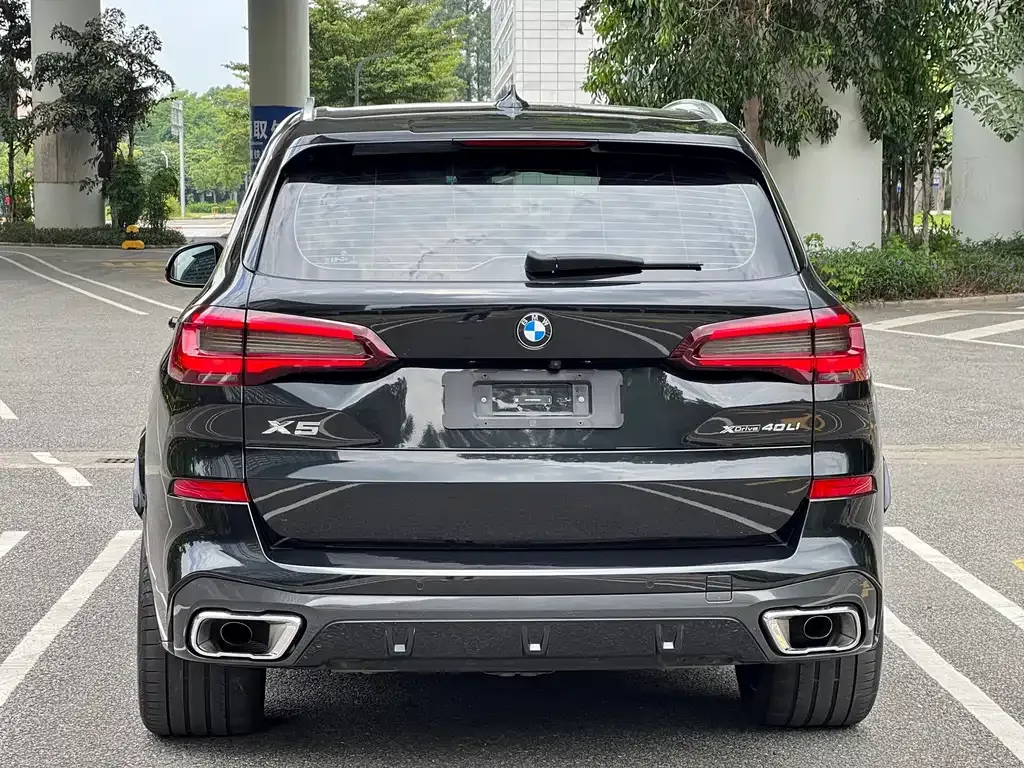 BMW X5 — фото 6