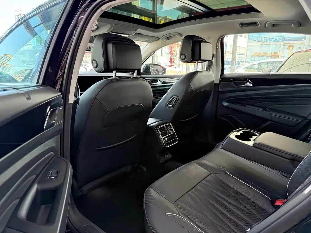 Volkswagen Passat — фото 5
