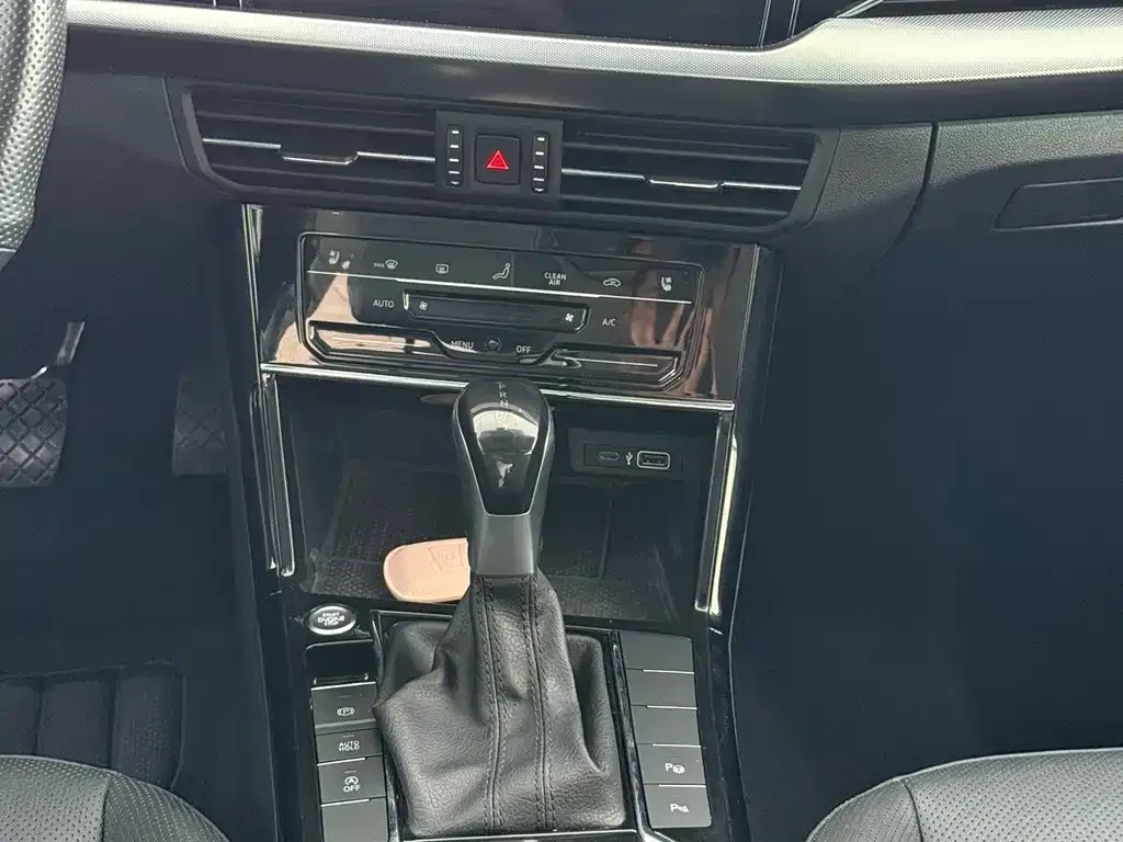 Volkswagen Passat — фото 9