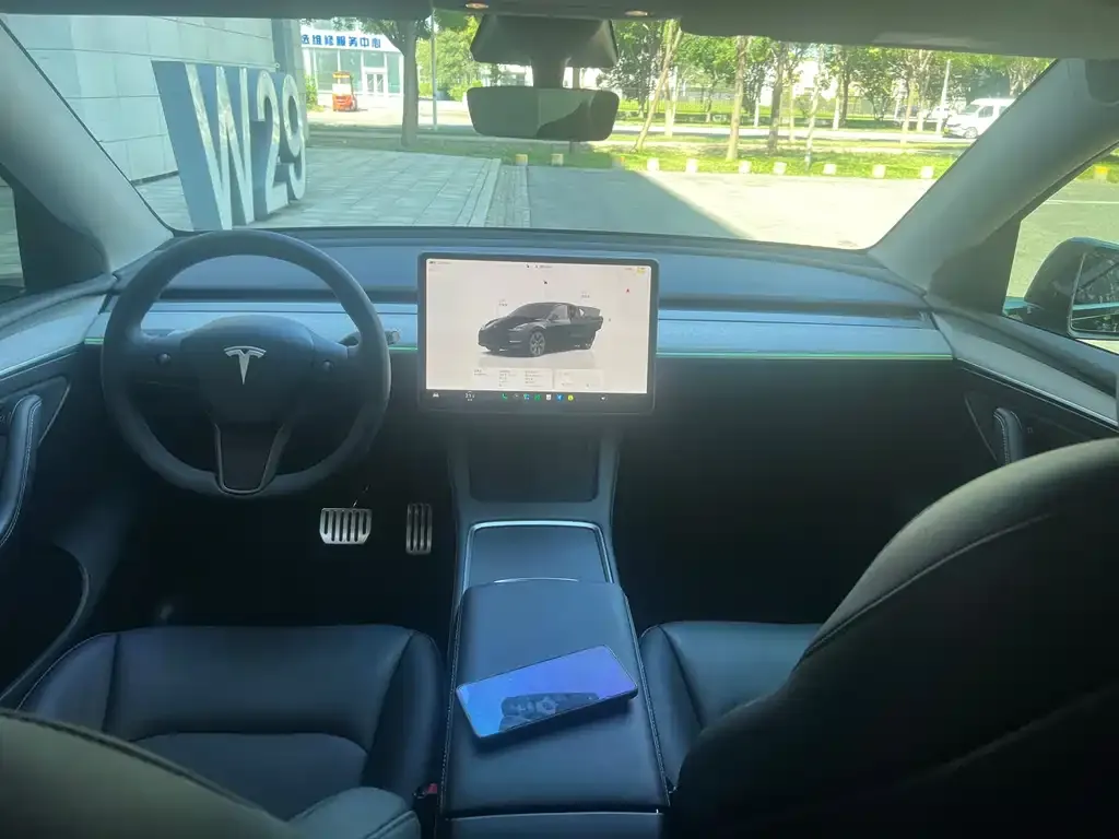 Tesla Model Y — фото 2