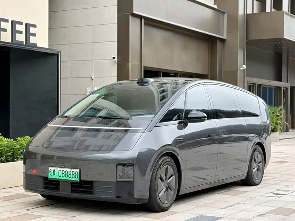 Li Auto MEGA — фото 1
