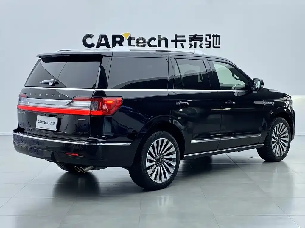 Lincoln Navigator — фото 2