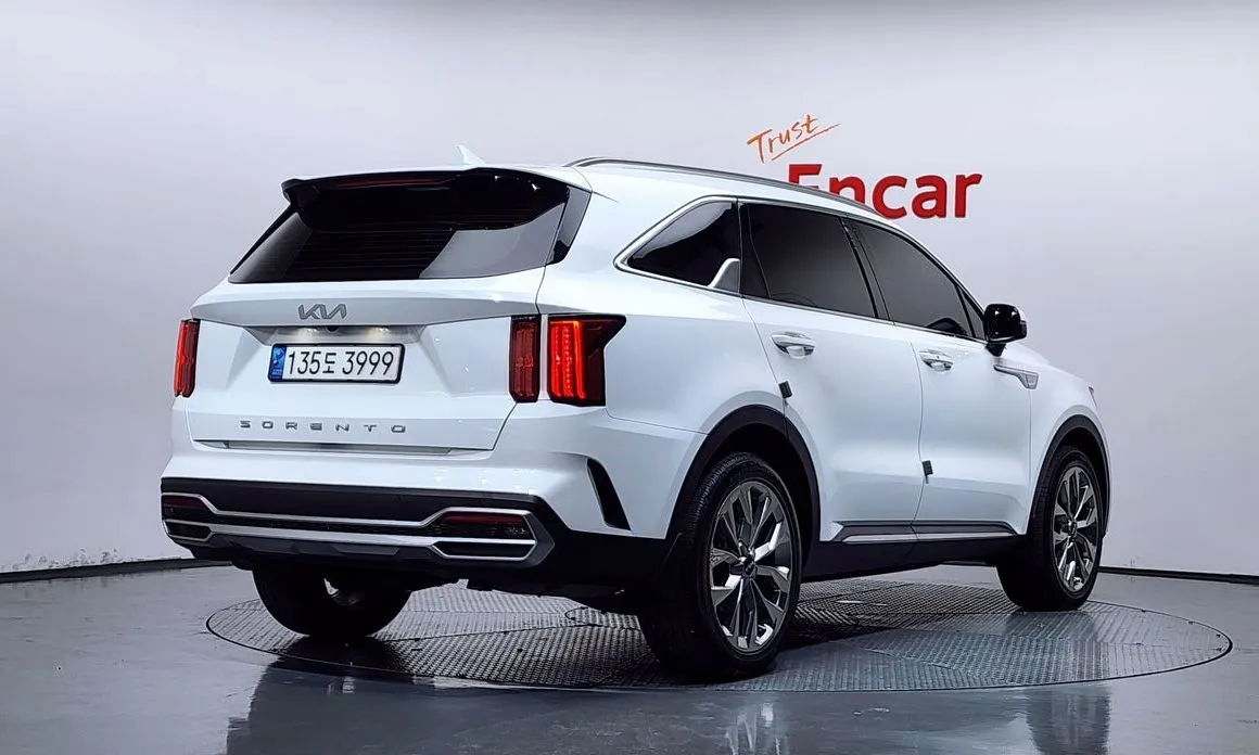 Kia Sorento — фото 4