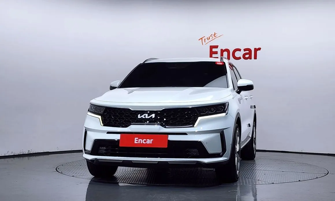 Kia Sorento — фото 8