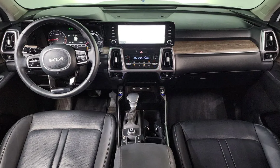 Kia Sorento — фото 7