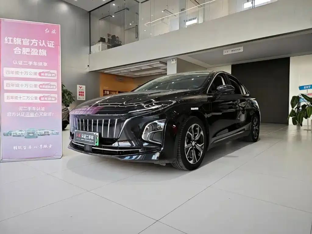 Hongqi E-QM5 — фото 1