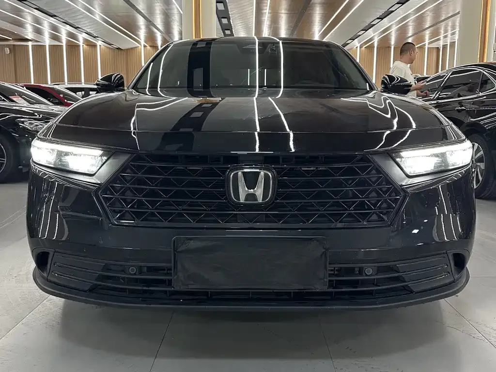 Honda Accord — фото 4