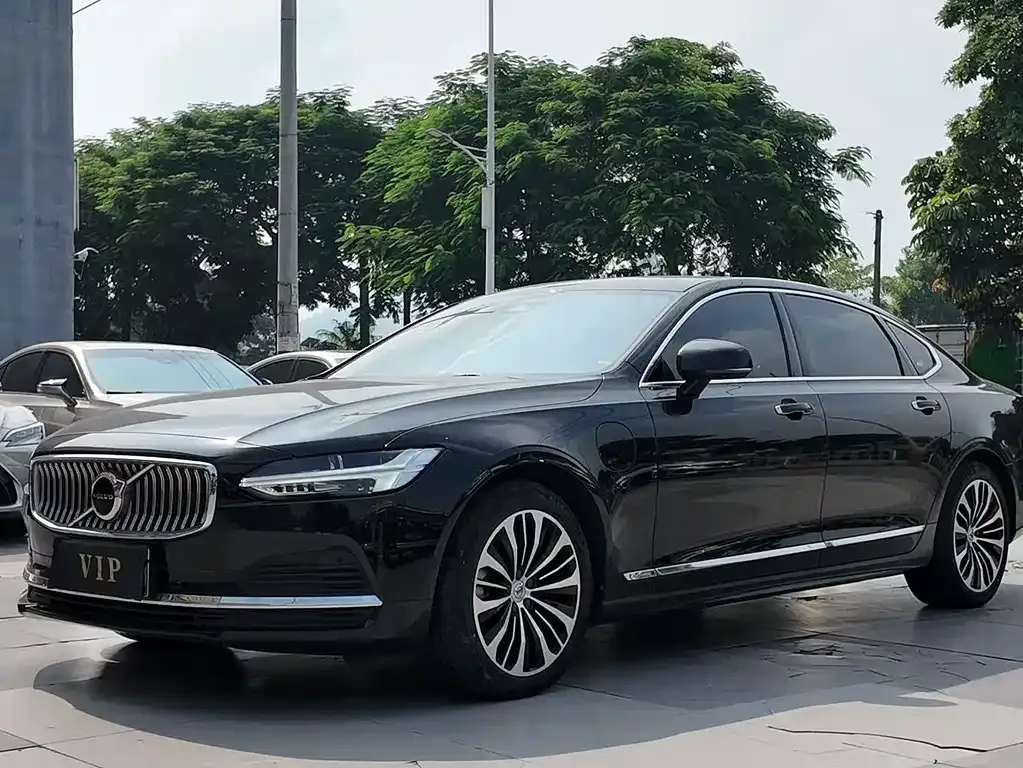 Volvo S90 PHEV — фото 1
