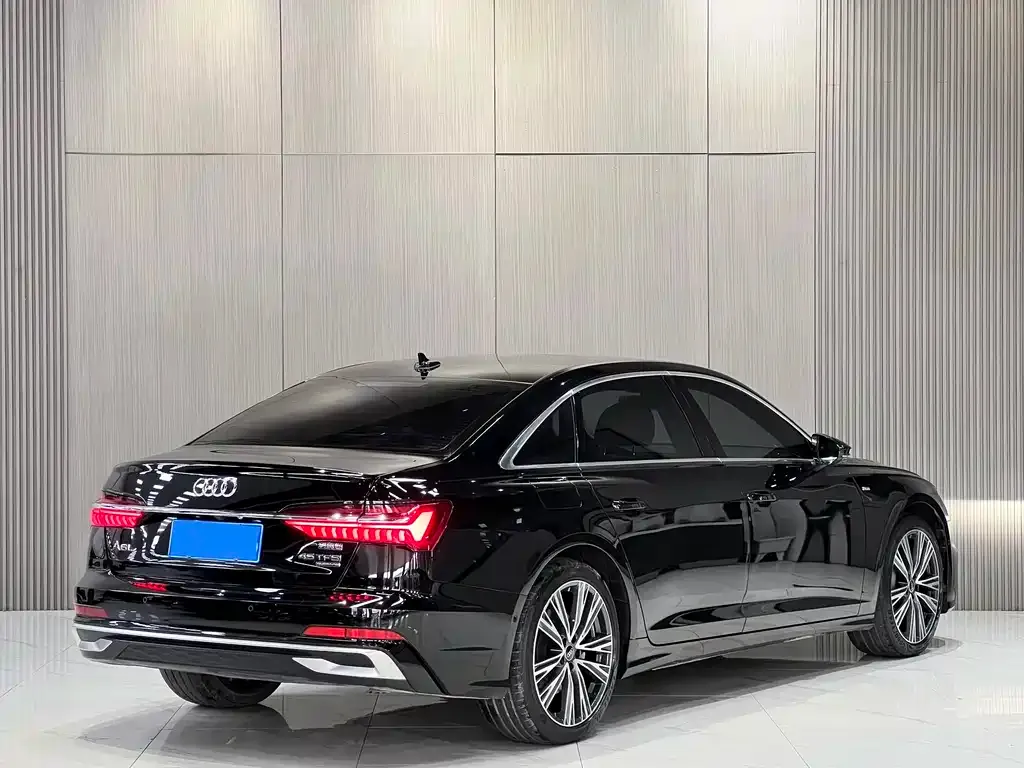 Audi A6L — фото 5