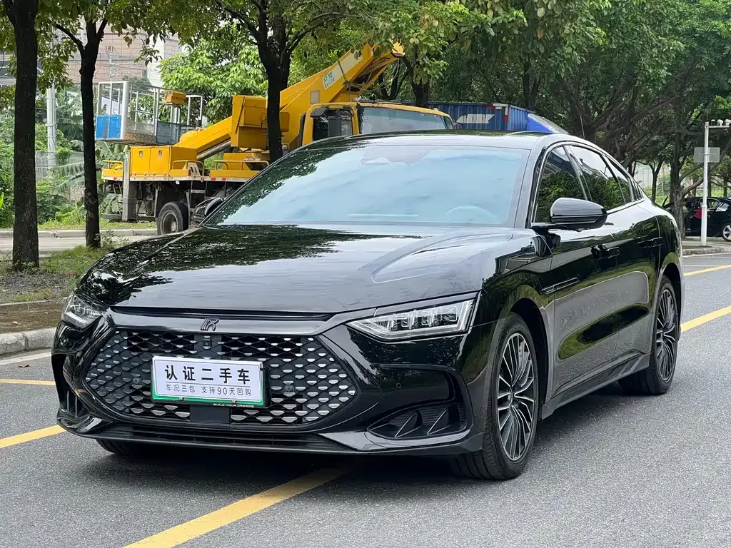 BYD Han — фото 1