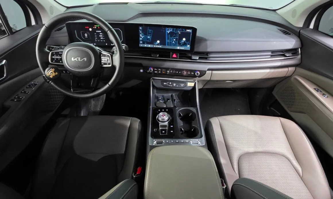 Kia Carnival — фото 3