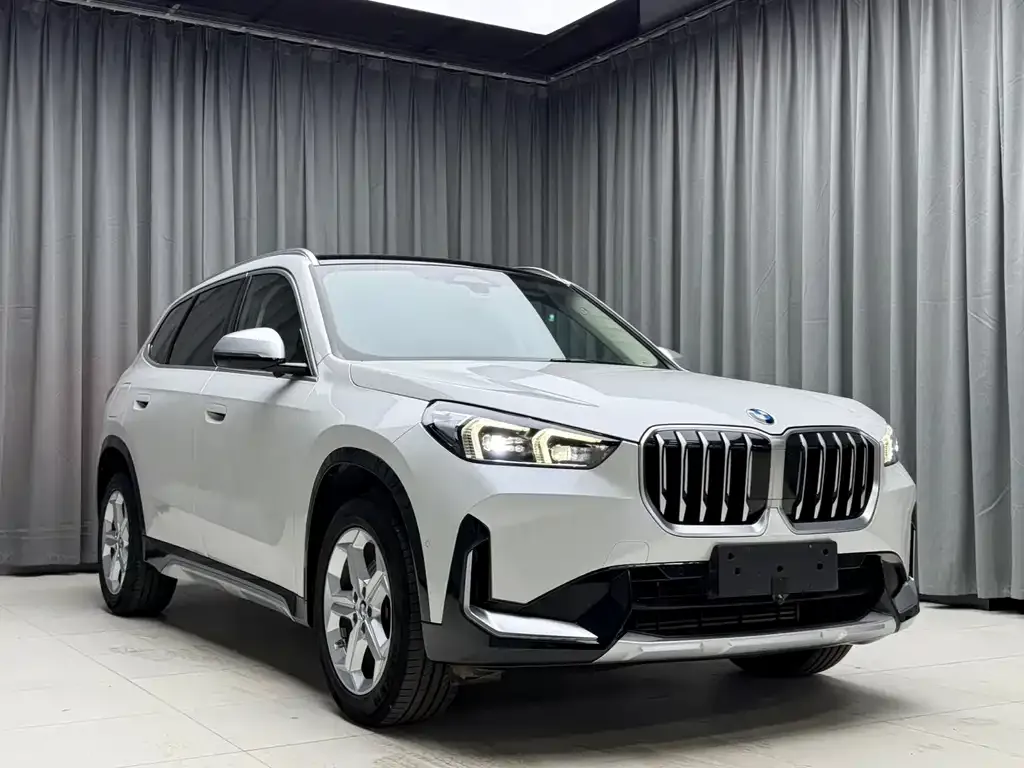 BMW X1 — фото 5
