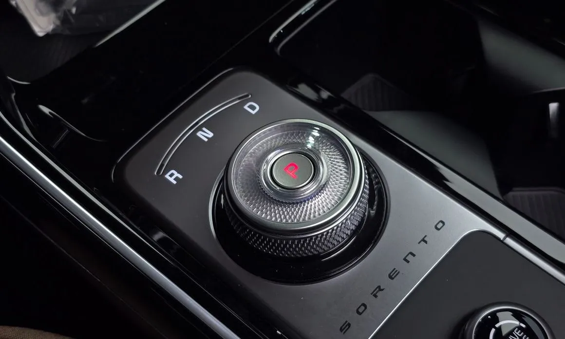 Kia Sorento — фото 3
