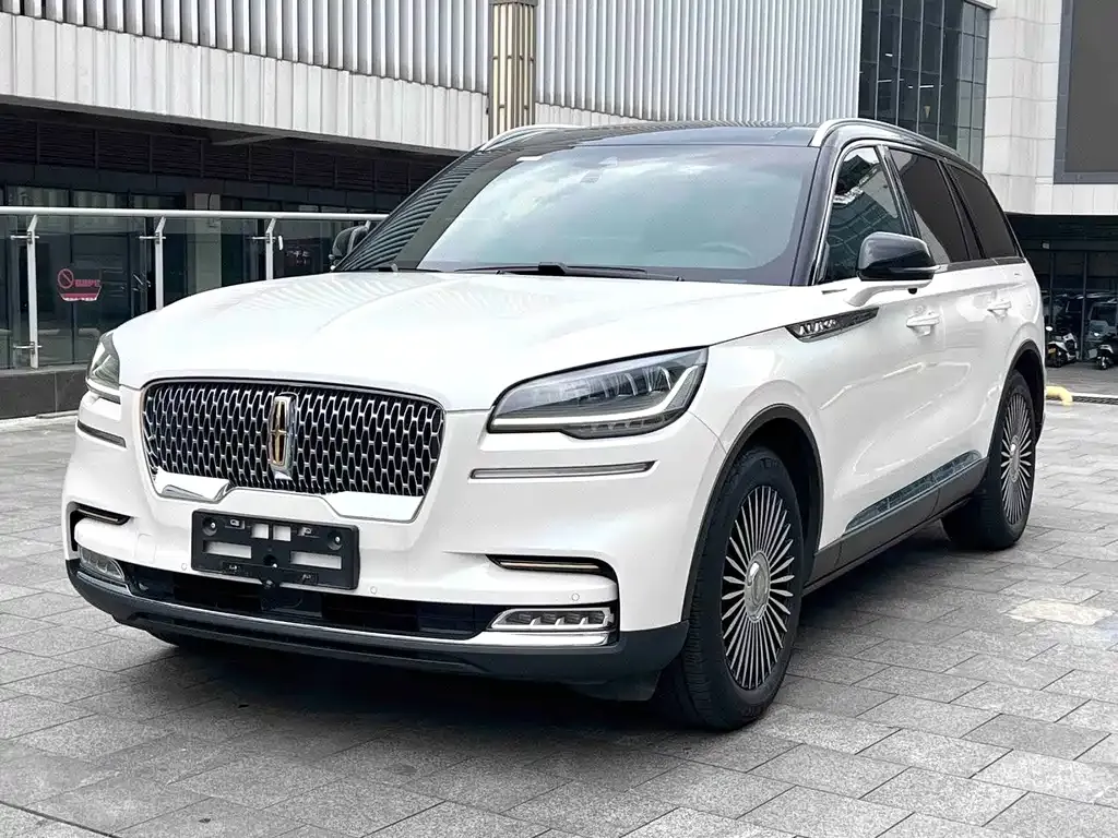 Lincoln Aviator — фото 1