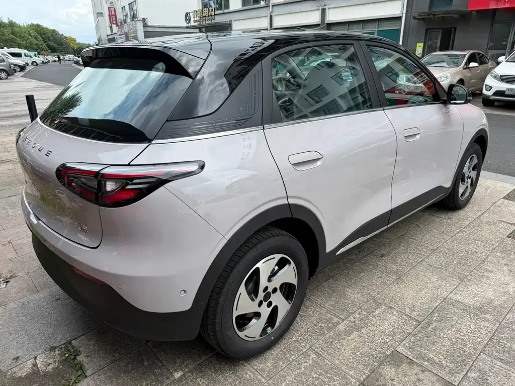 Geely Starburst — фото 9