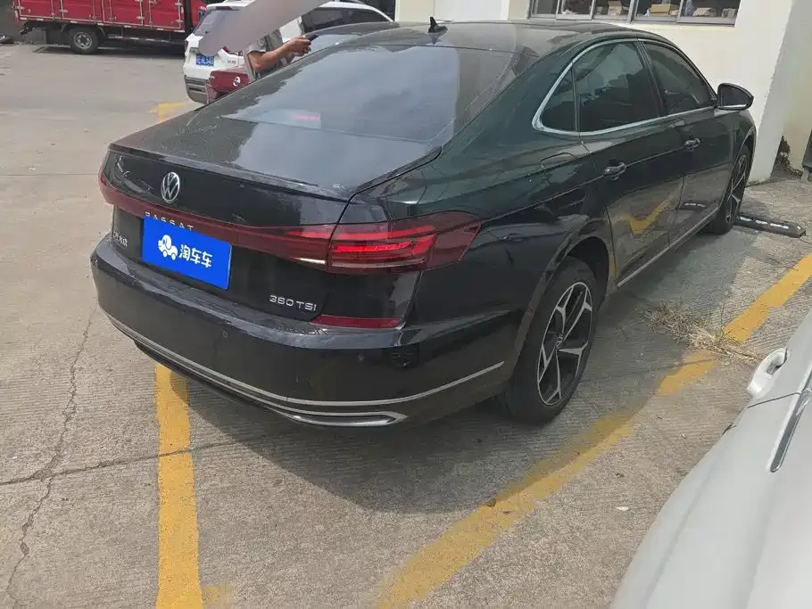 Volkswagen Passat — фото 5