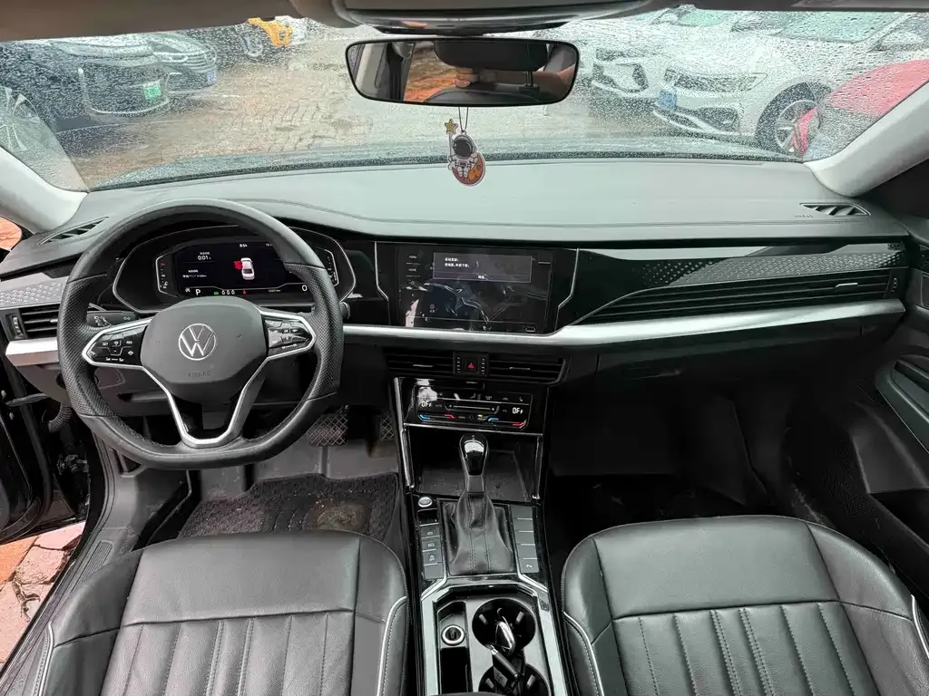 Volkswagen Passat — фото 5