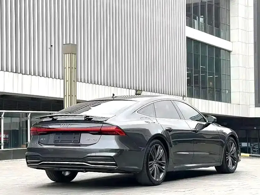 Audi A7 — фото 3
