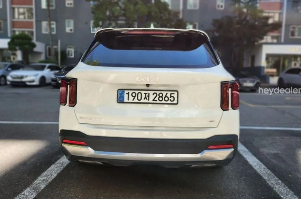 Kia Sorento — фото 10
