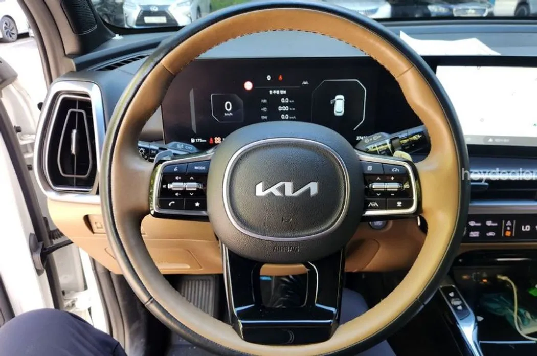 Kia Sorento — фото 5