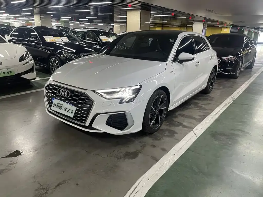 Audi A3 — фото 1