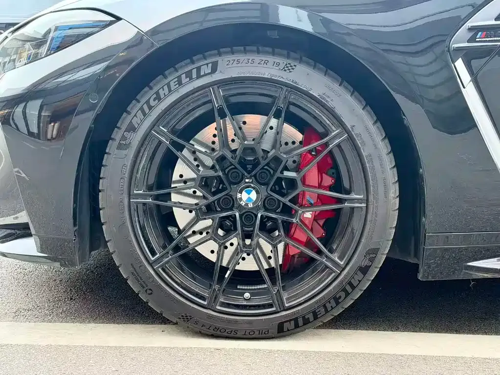 BMW M4 — фото 9