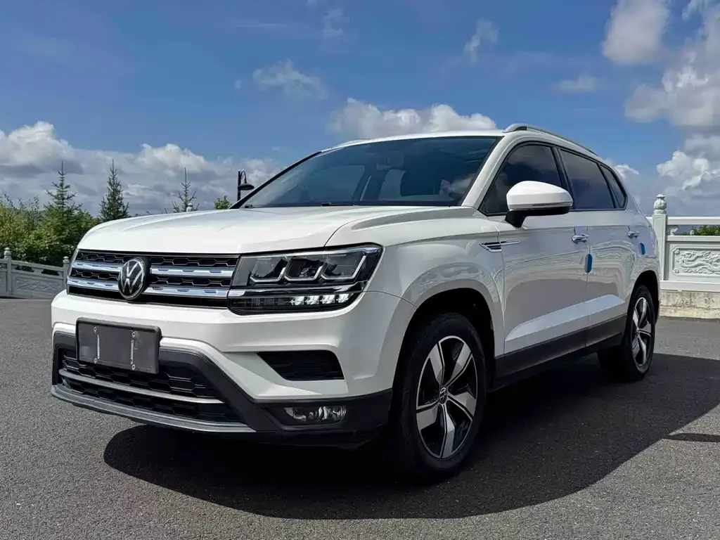 Volkswagen Tharu — фото 1