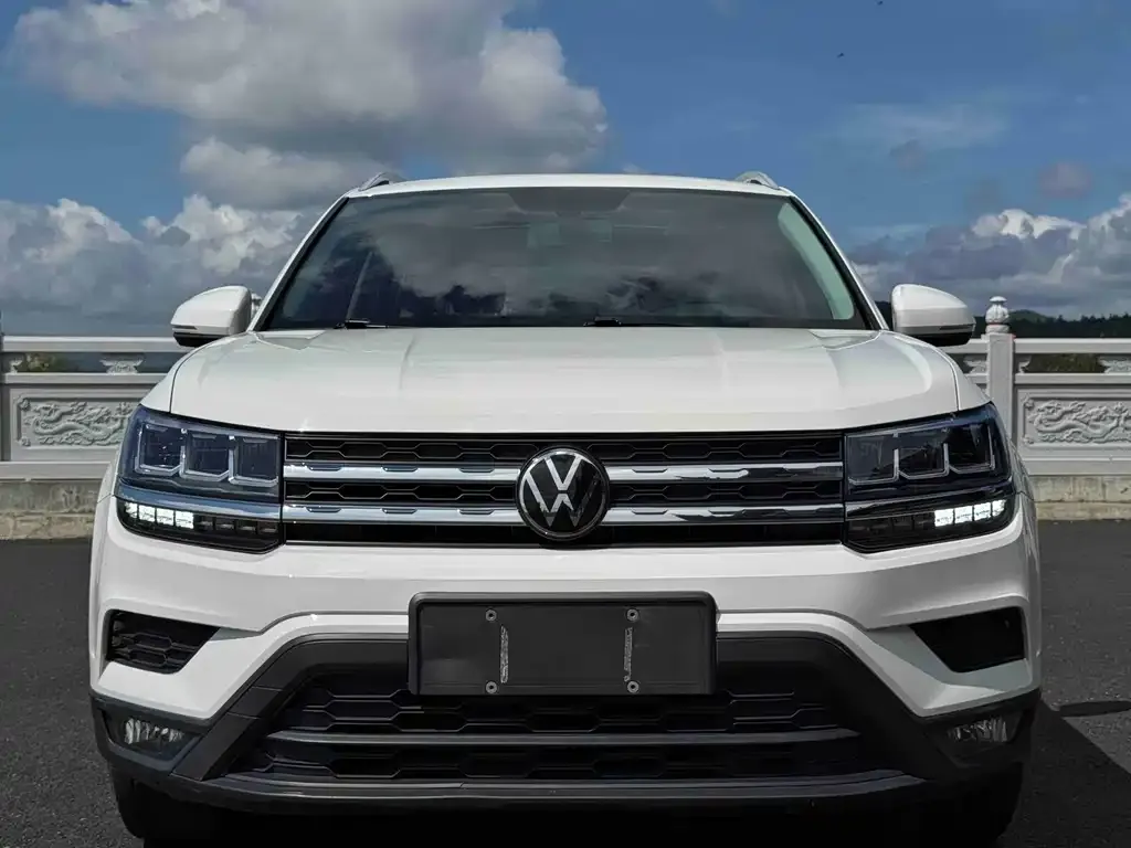 Volkswagen Tharu — фото 2