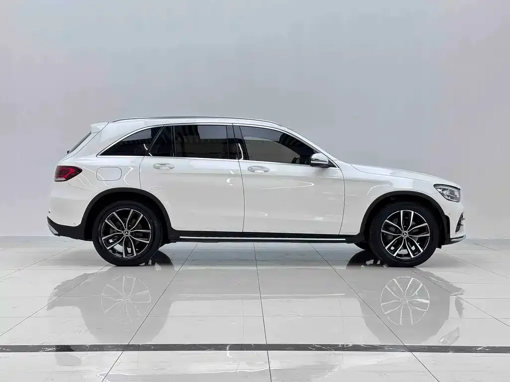 Mercedes-Benz GLC — фото 6