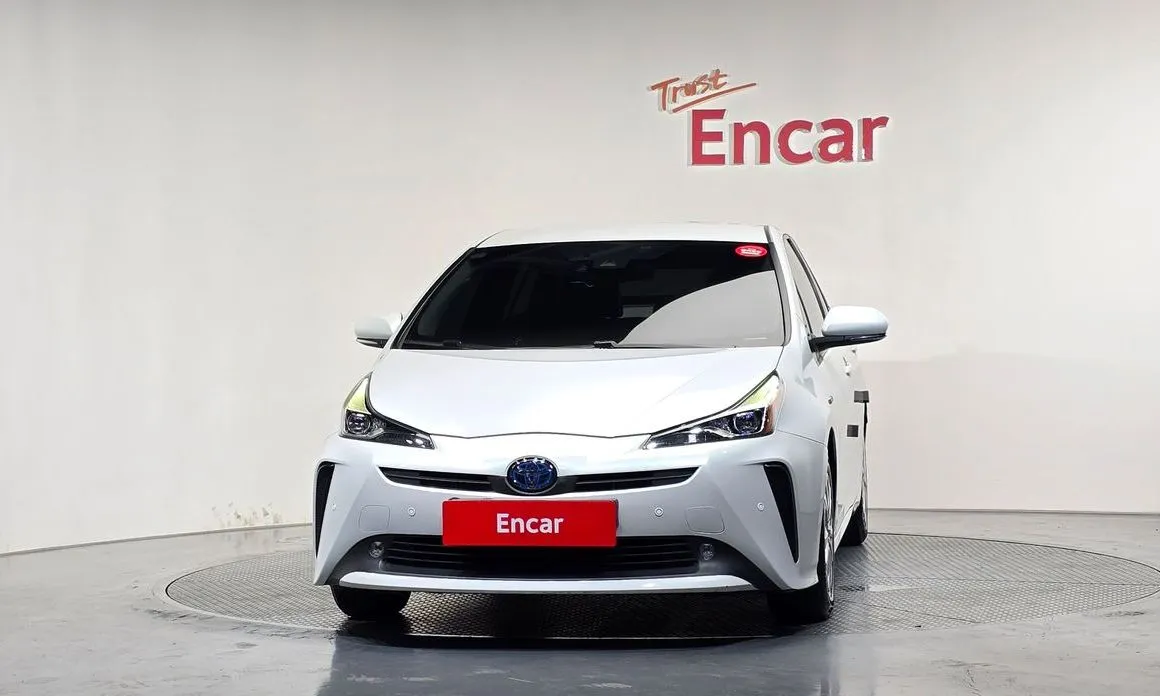 Toyota Prius — фото 5