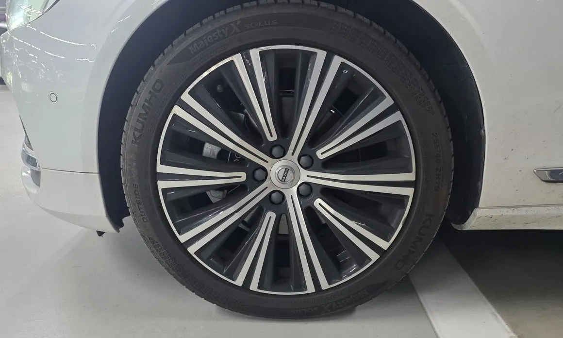 Volvo S90 — фото 6