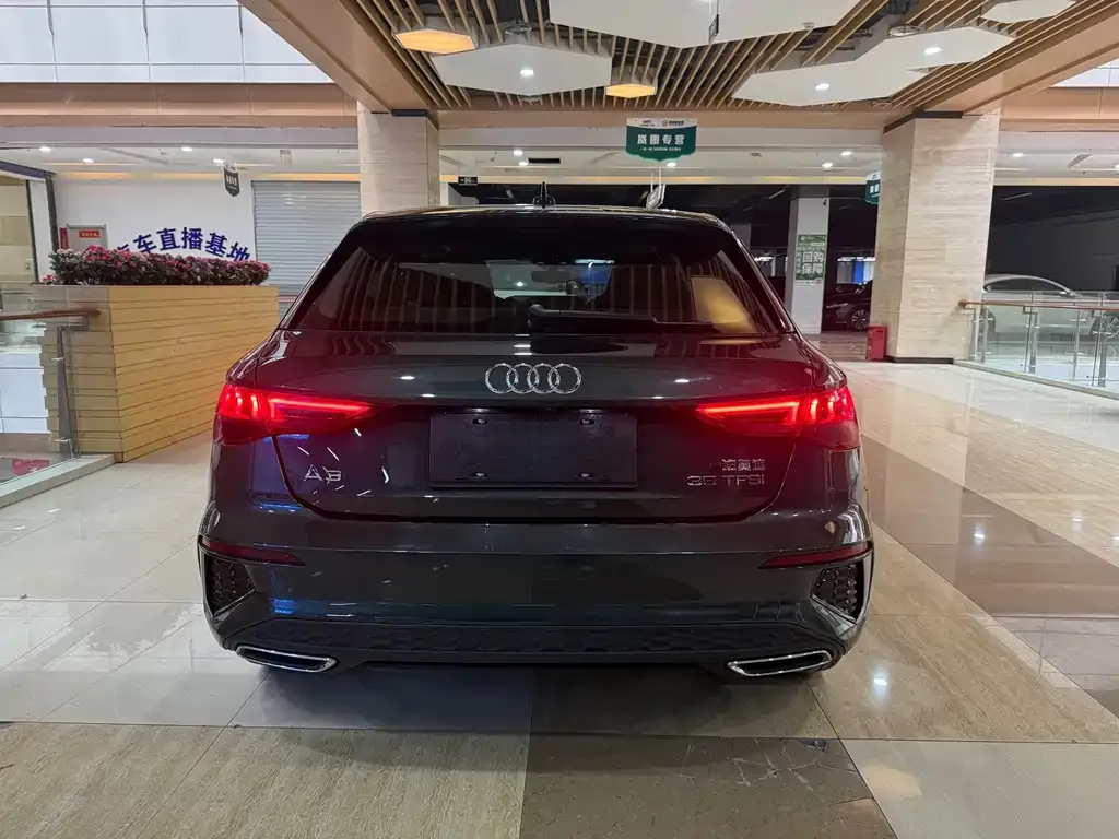 Audi A3 — фото 2