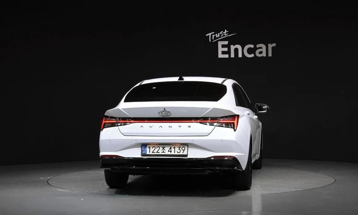 Hyundai AVANTE — фото 4