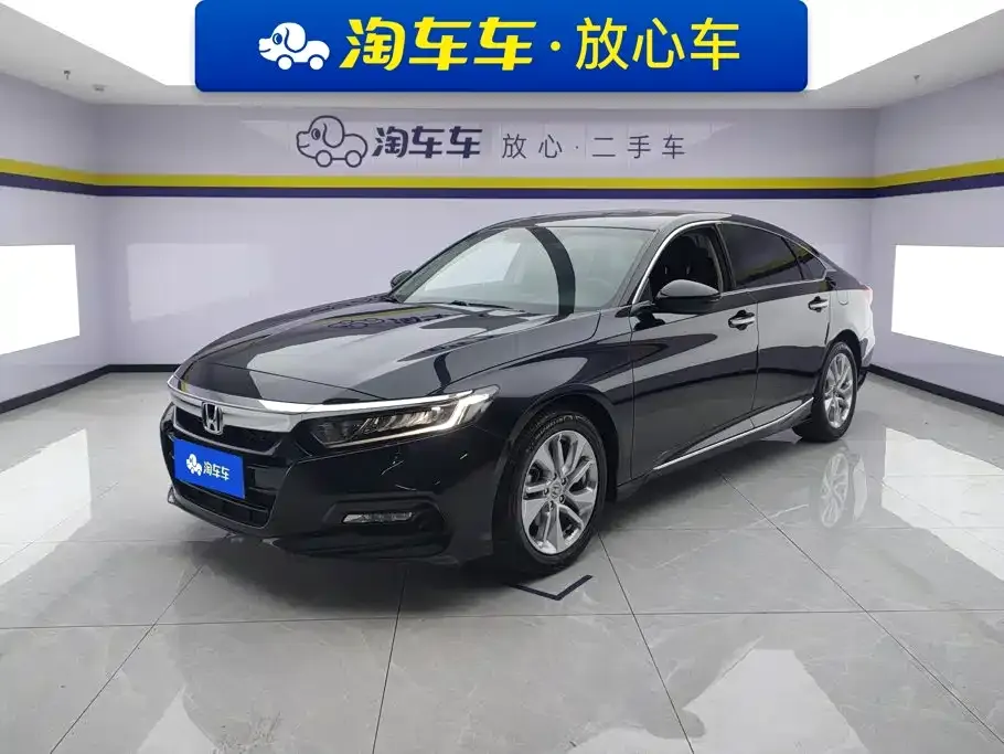 Honda Accord — фото 1