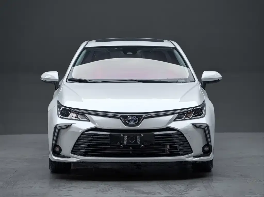Toyota Corolla — фото 6