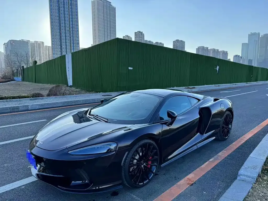 McLaren GT — фото 1