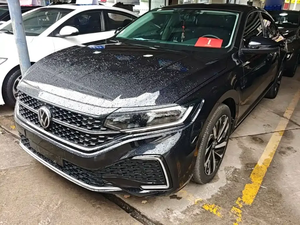 Volkswagen Passat — фото 10