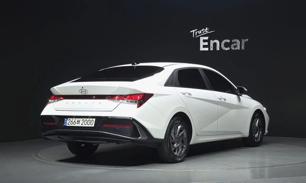 Hyundai AVANTE — фото 3