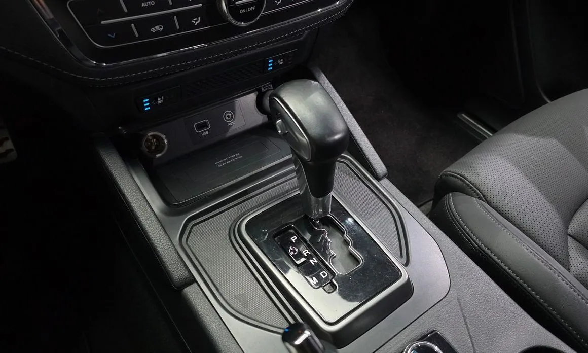 KG Mobility (Ssangyong) Rexton — фото 8