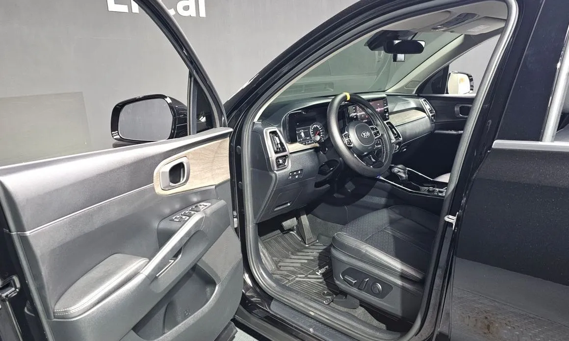 Kia Sorento — фото 5
