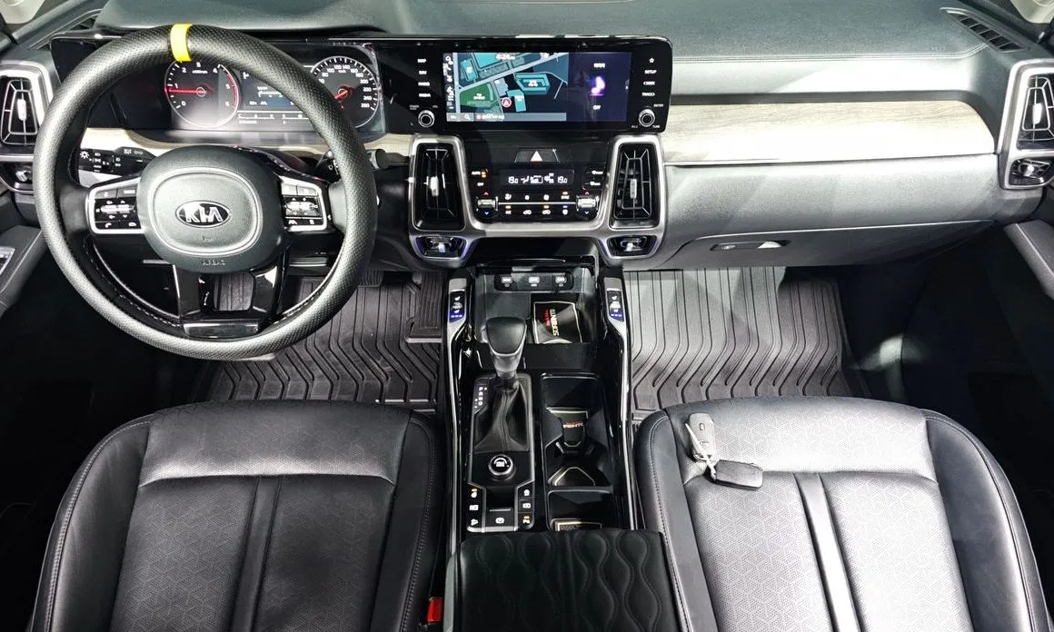 Kia Sorento — фото 10