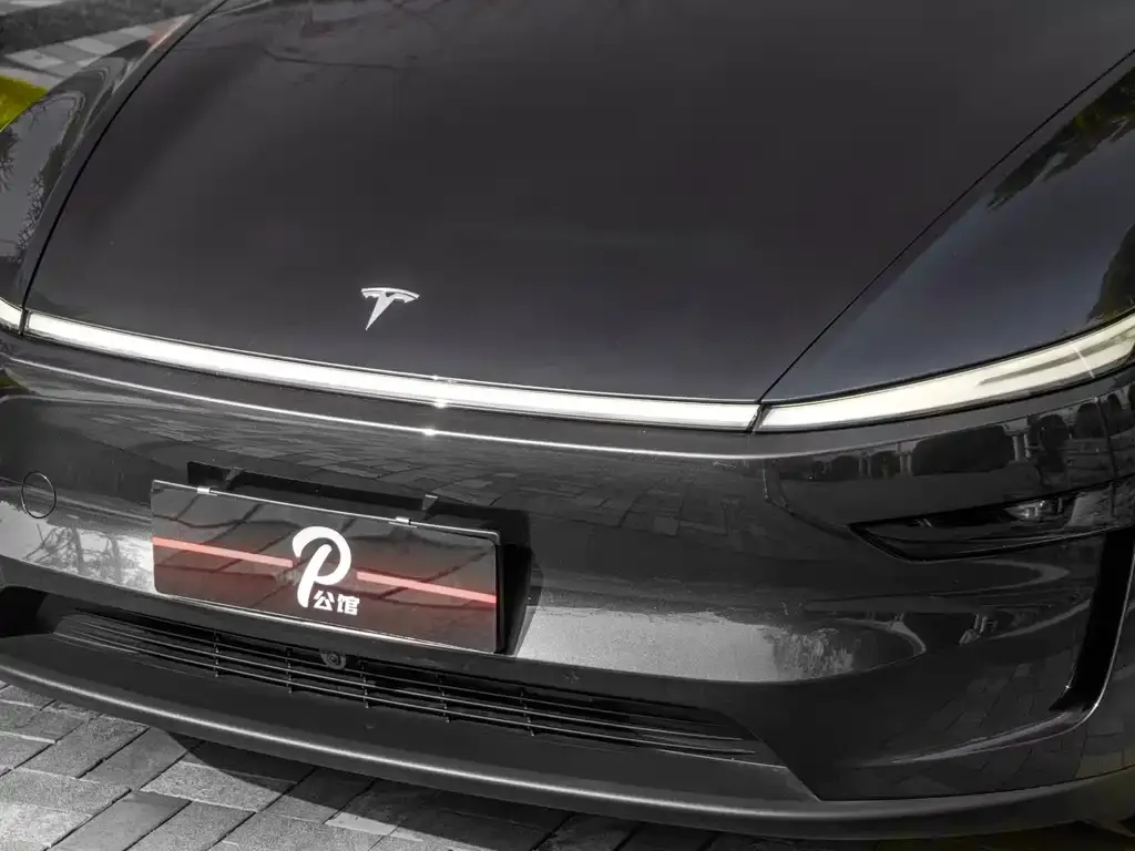 Tesla Model Y — фото 5