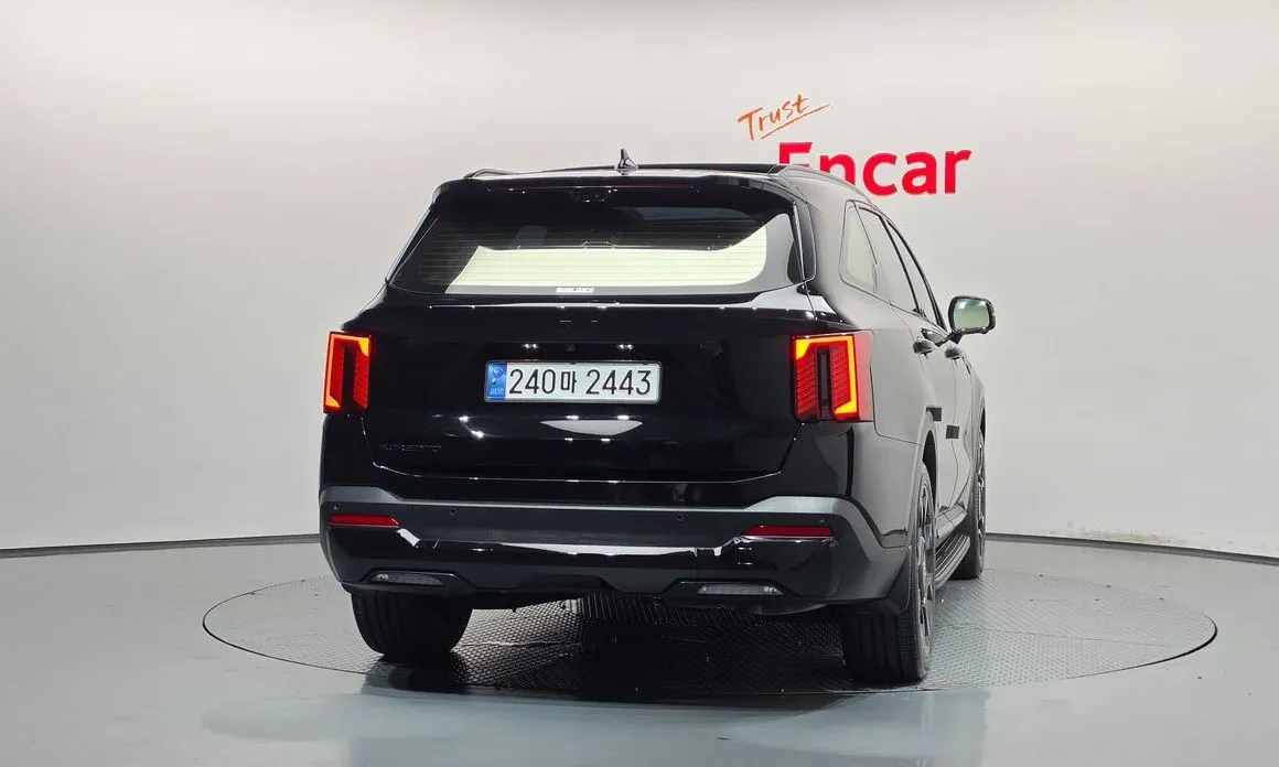 Kia Sorento — фото 10