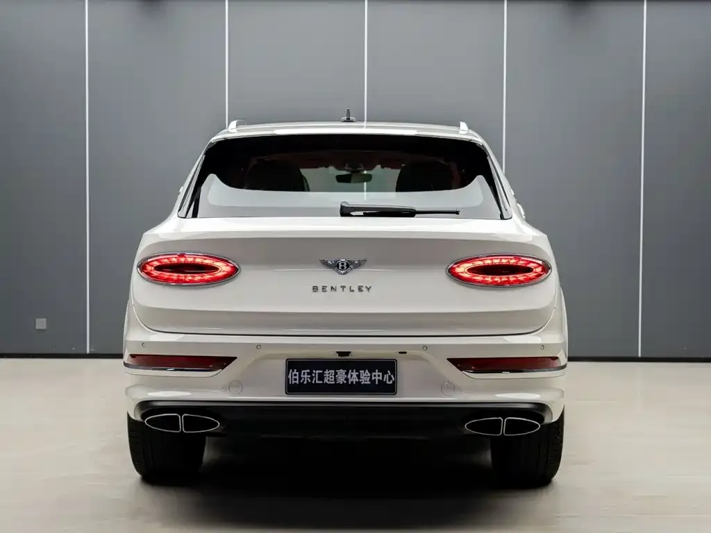 Bentley Bentayga — фото 6