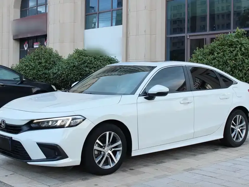 Honda Civic — фото 1