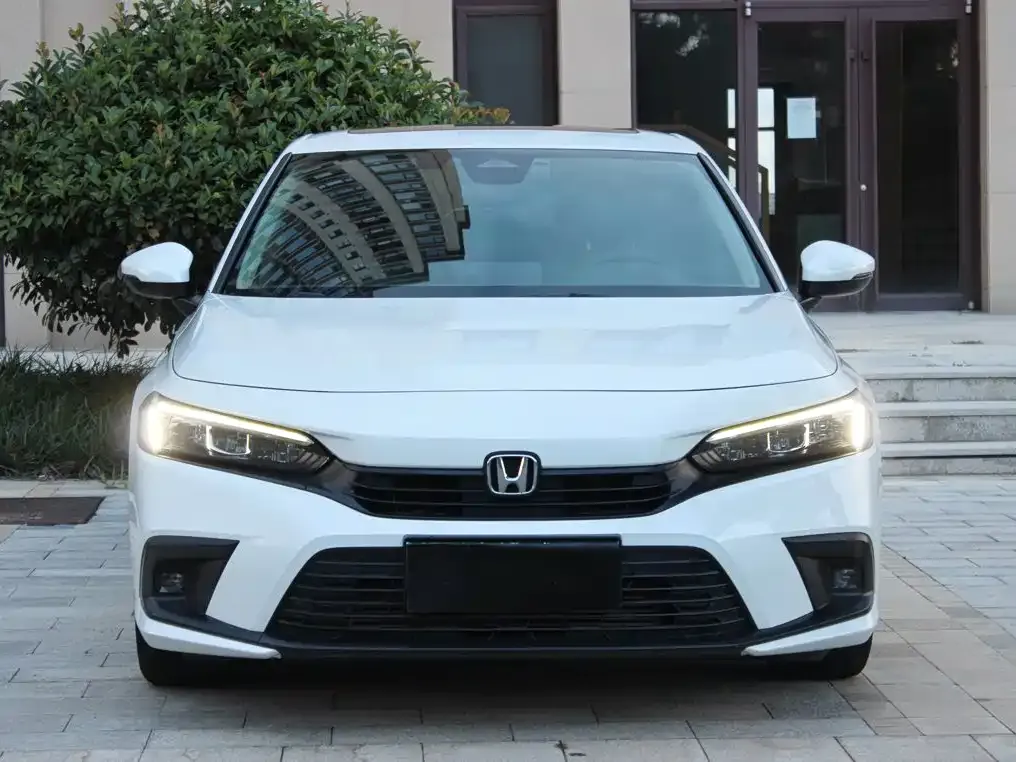 Honda Civic — фото 8