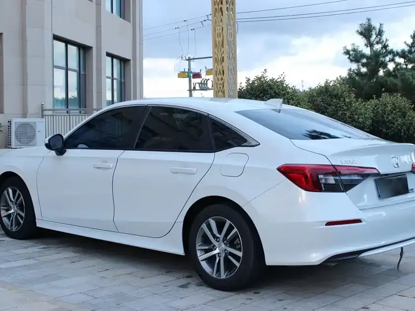 Honda Civic — фото 7