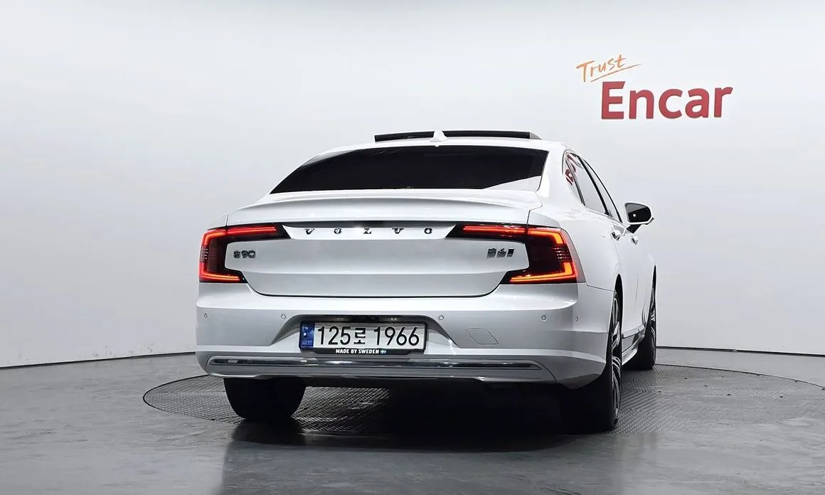 Volvo S90 — фото 2