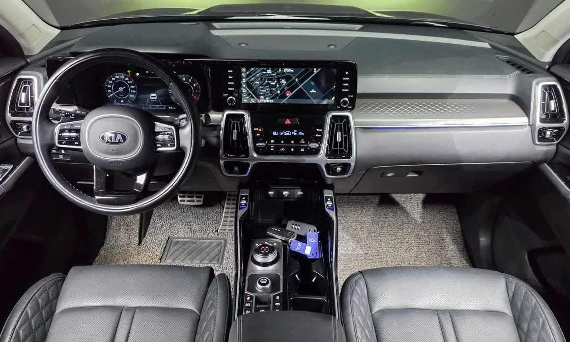 Kia Sorento — фото 8